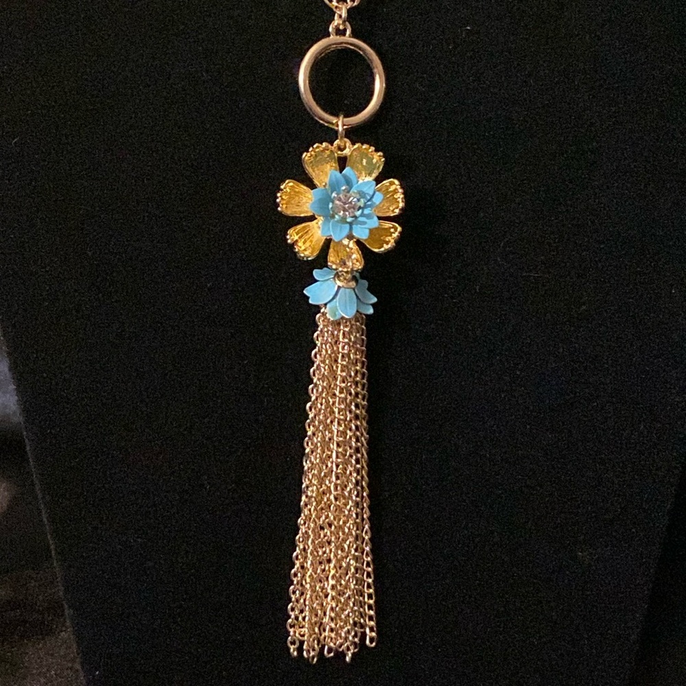 NWT!! Gold and Blue “Flower Shower” Necklace